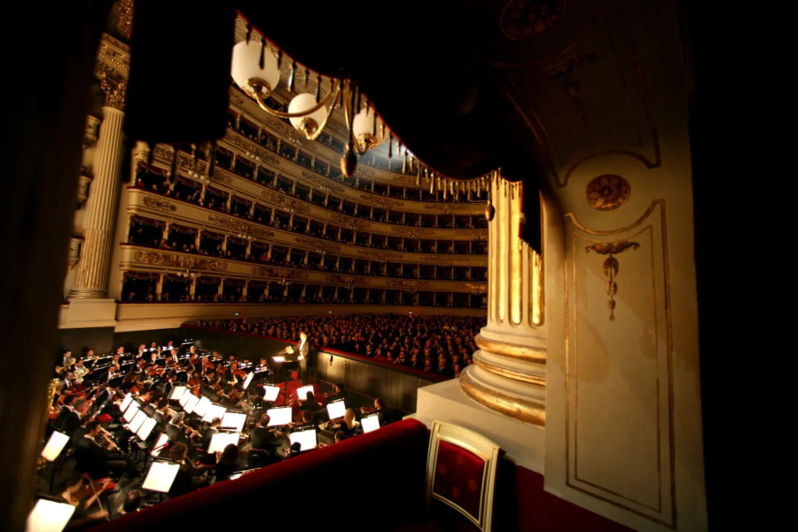 Support Der Ring des Nibelungen with Milano per la Scala!